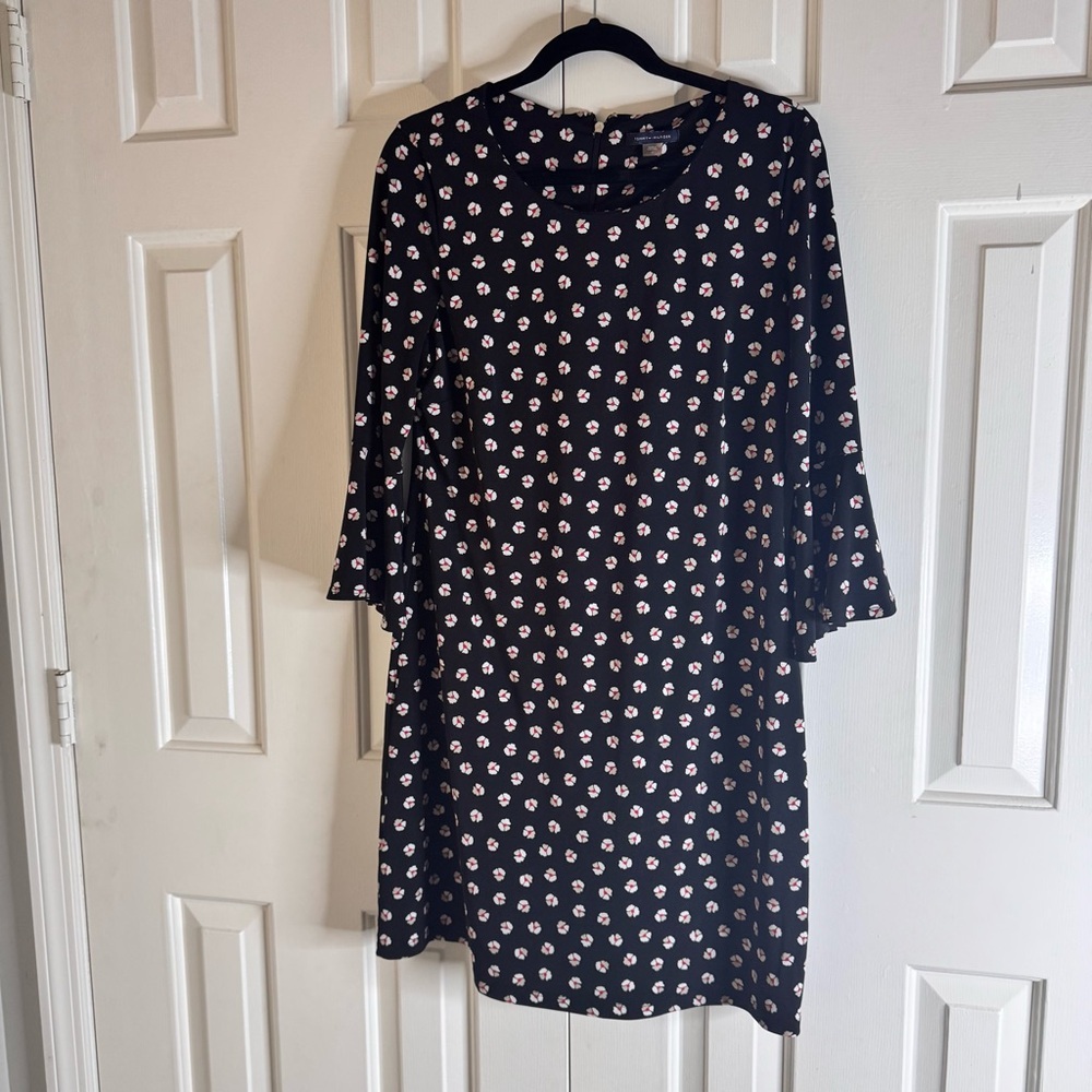 Tommy Hilfiger Black Floral Shift Dress - Size 12